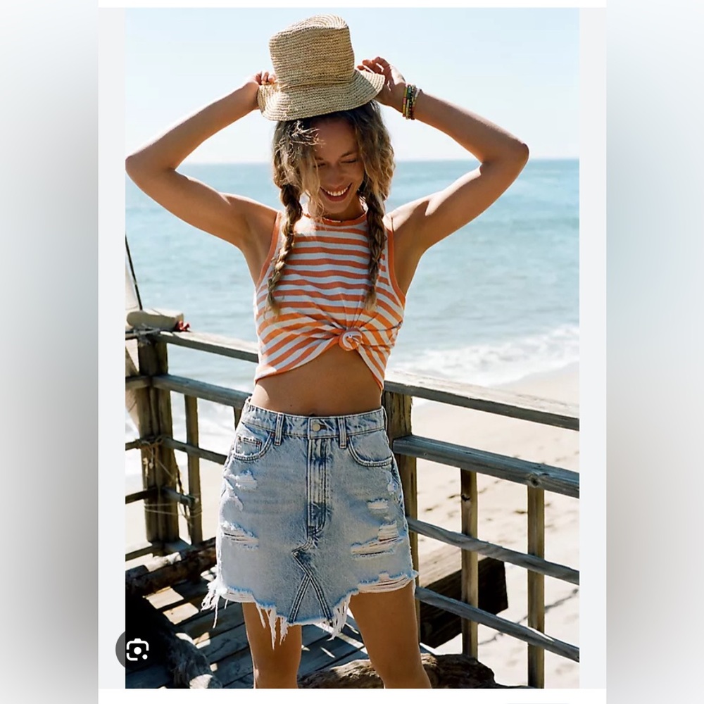 NWT ⭐️ Anthropologie | Pilcro | Destroyed Denim skirt | size 10 US / 14 UK